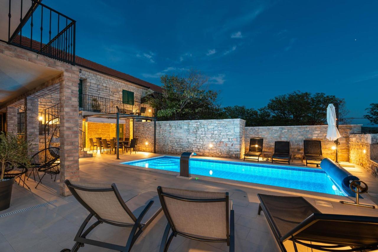 Stone Villa Didovi Snovi With Heated Pool Lisane Ostrovicke Eksteriør bilde