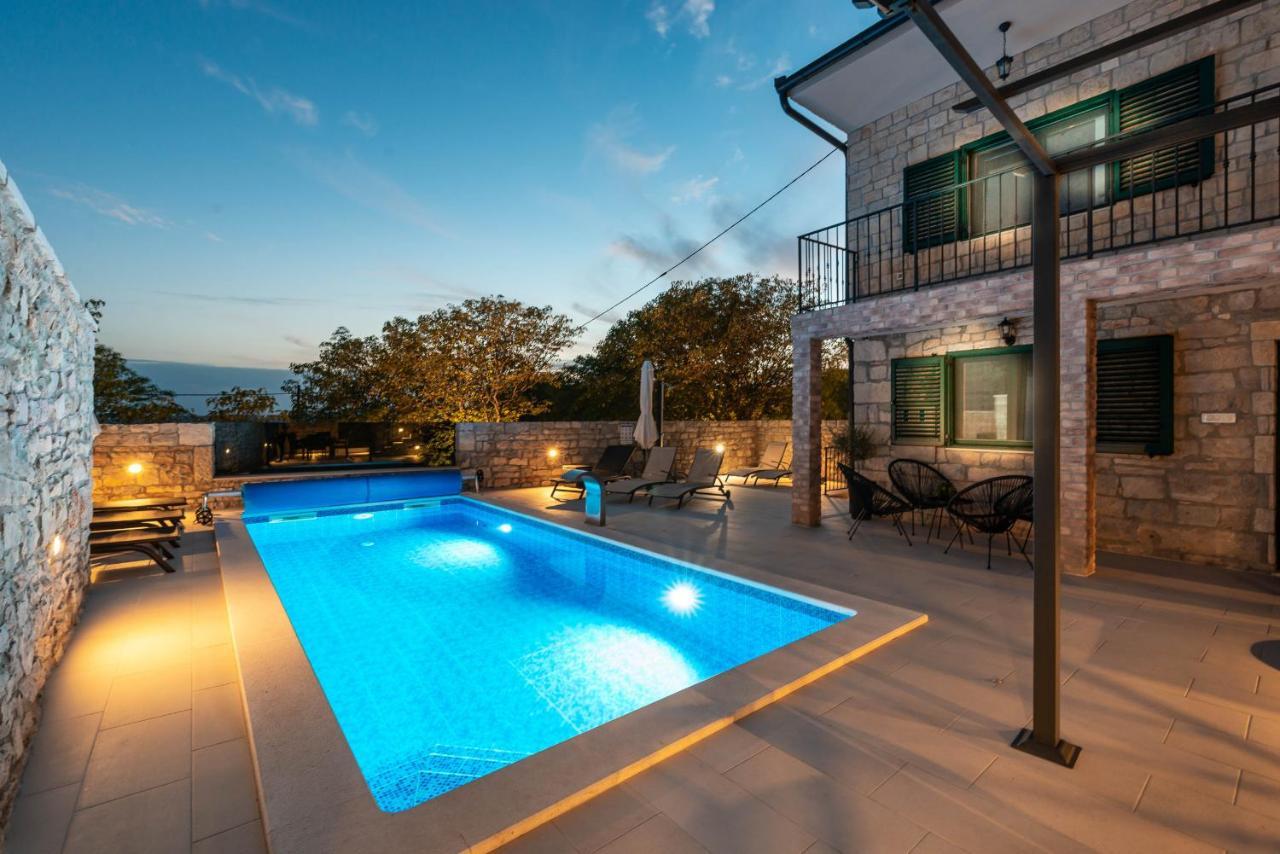 Stone Villa Didovi Snovi With Heated Pool Lisane Ostrovicke Eksteriør bilde