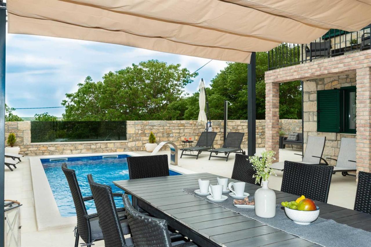 Stone Villa Didovi Snovi With Heated Pool Lisane Ostrovicke Eksteriør bilde