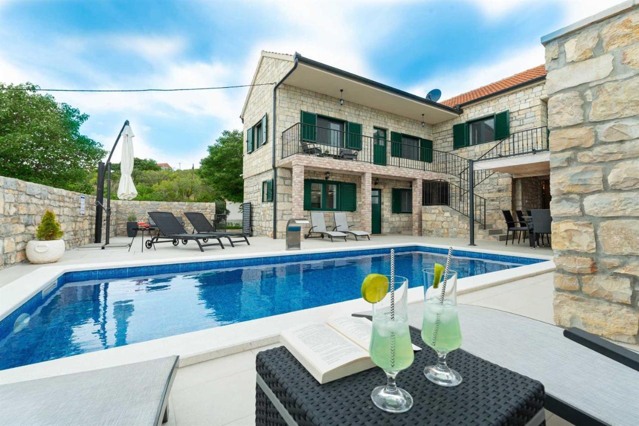 Stone Villa Didovi Snovi With Heated Pool Lisane Ostrovicke Eksteriør bilde