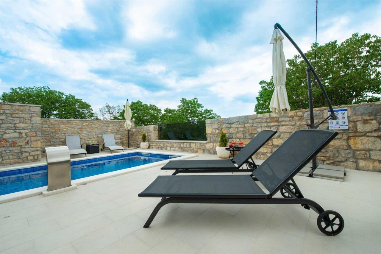 Stone Villa Didovi Snovi With Heated Pool Lisane Ostrovicke Eksteriør bilde