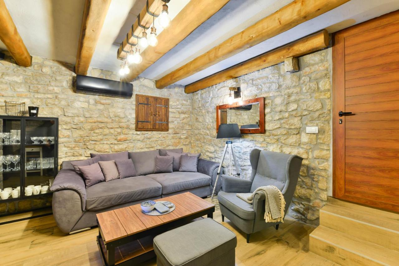 Stone Villa Didovi Snovi With Heated Pool Lisane Ostrovicke Eksteriør bilde