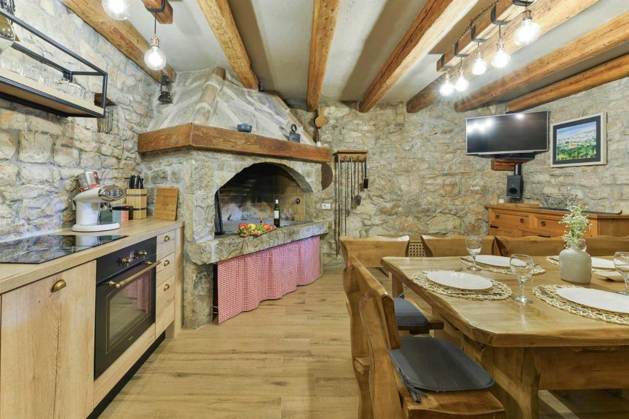 Stone Villa Didovi Snovi With Heated Pool Lisane Ostrovicke Eksteriør bilde