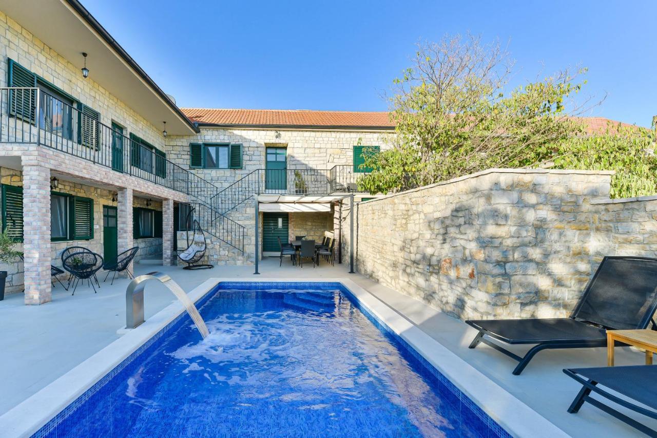 Stone Villa Didovi Snovi With Heated Pool Lisane Ostrovicke Eksteriør bilde