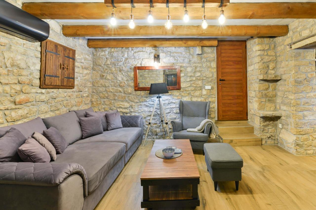 Stone Villa Didovi Snovi With Heated Pool Lisane Ostrovicke Eksteriør bilde