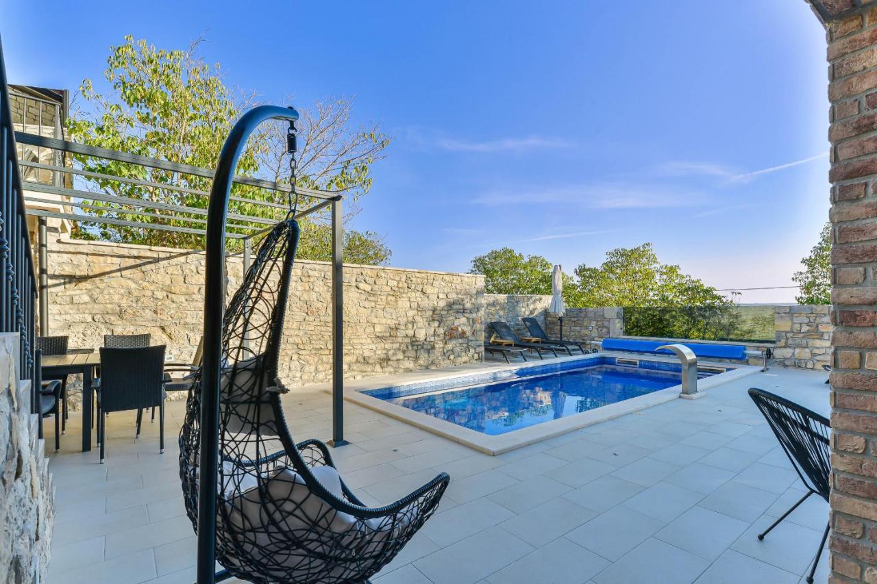 Stone Villa Didovi Snovi With Heated Pool Lisane Ostrovicke Eksteriør bilde