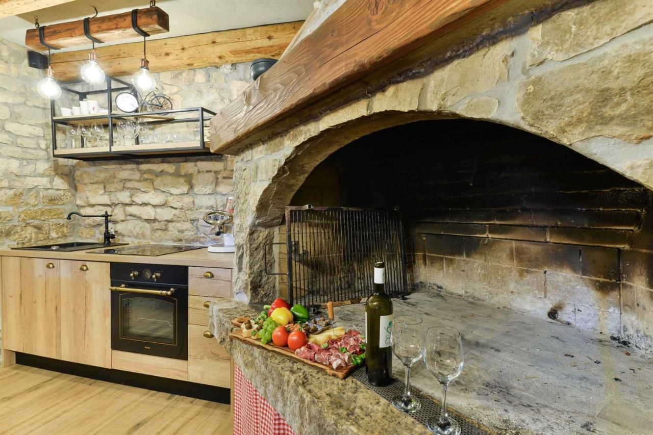 Stone Villa Didovi Snovi With Heated Pool Lisane Ostrovicke Eksteriør bilde