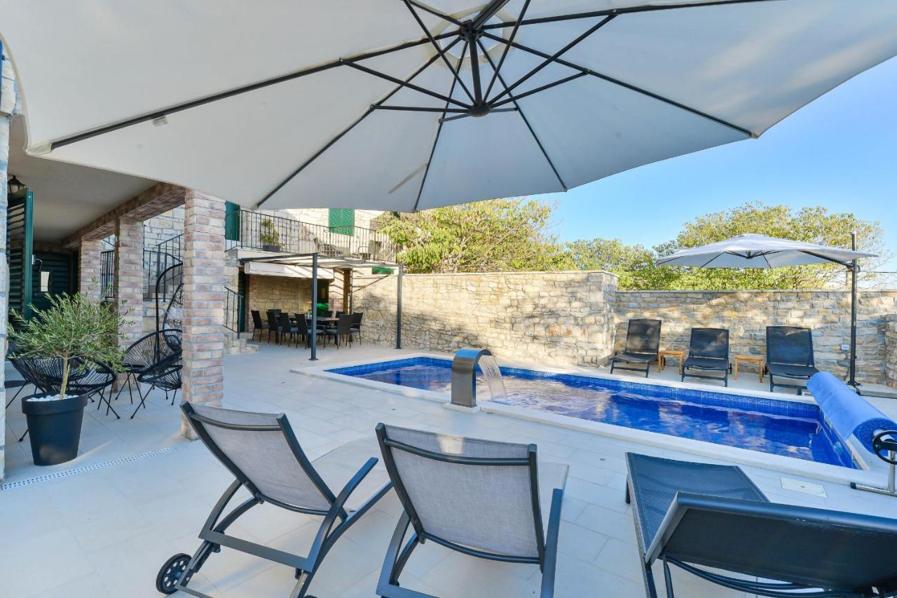 Stone Villa Didovi Snovi With Heated Pool Lisane Ostrovicke Eksteriør bilde